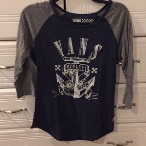 Vans 3 quarter sleeve top!